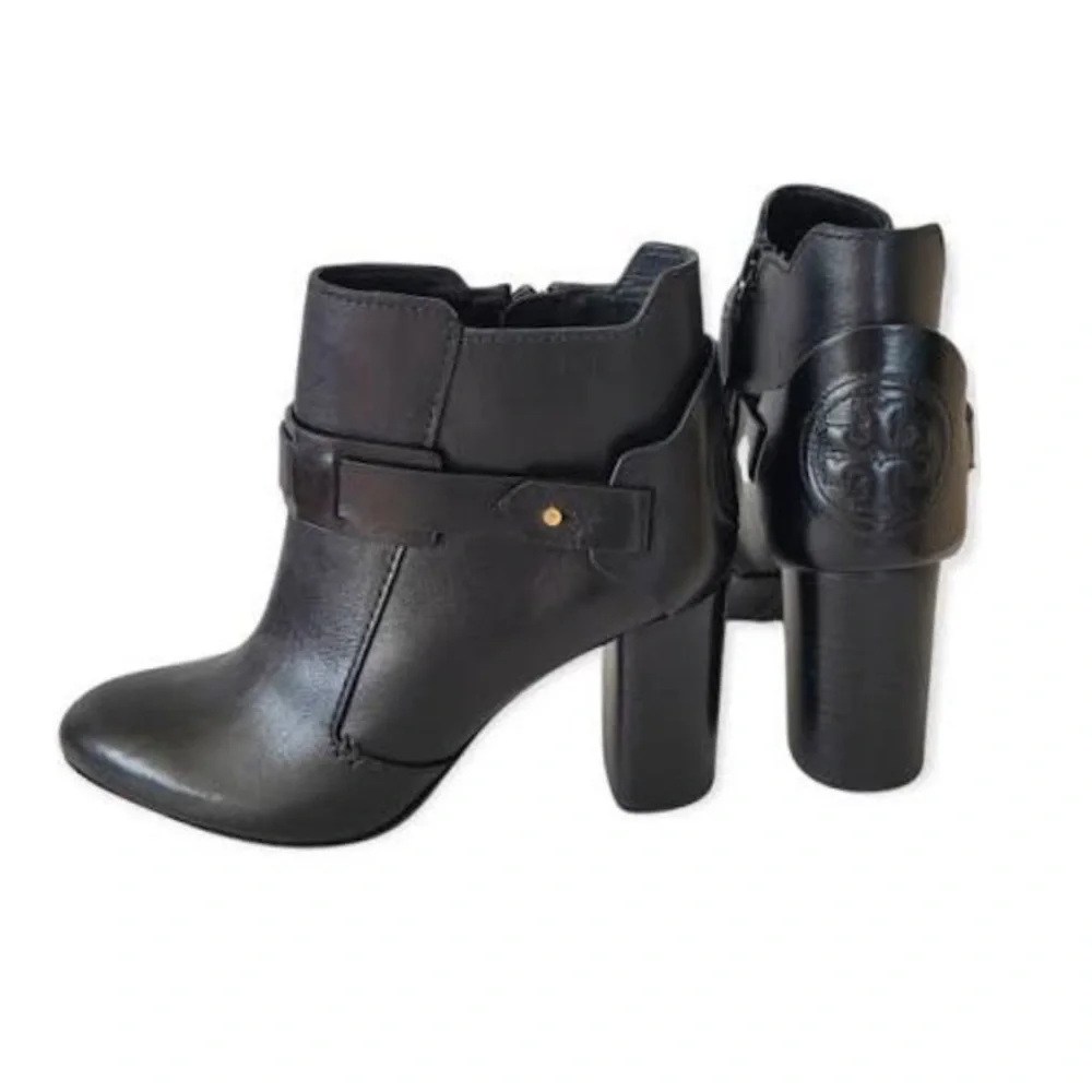 Tory Burch Colton 85MM Galleon Leather Bootie in Perfect Black
